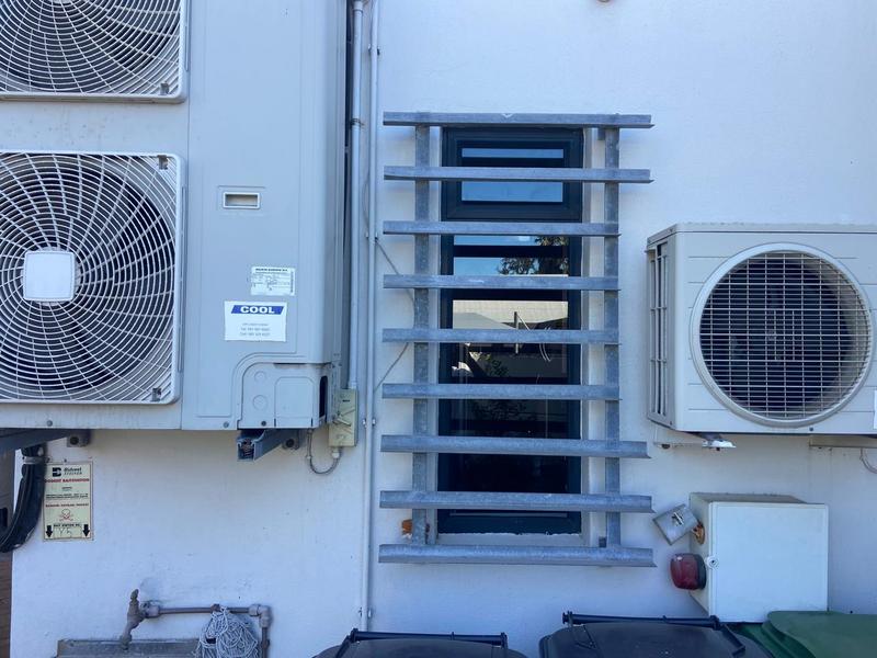 To Let commercial Property for Rent in Walmer Eastern Cape